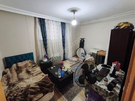 Dalkırandan Adliye Metro Metrobüs Yakın 2+1 75 M2 Kot 1 Kiralık Daire