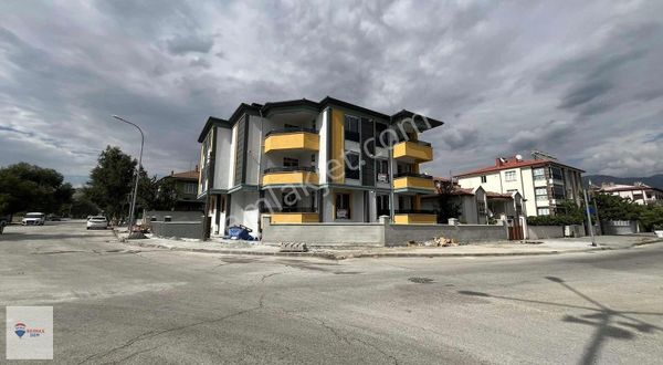 Remaxdem'den Bahçelievler Mah. 2+1 Lüks Satılık Daire