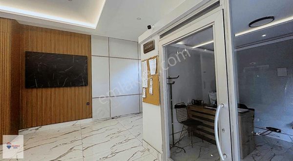 Remax Dem'den Askeriye Karşısı Coşarlar Üstü Eşyalı Kiralık 1+1