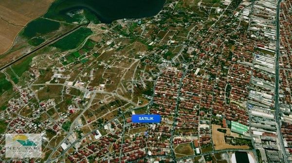 ** Nev Yapı Arsa Ofisinden 402 Metre Cadde Cepheli **