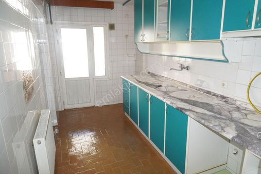 Egekenttte Kiralık Fiyat Düştü 3+1 Doğalgazlı+balkonlu+asansörlü Çiğliserkan
