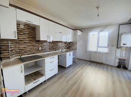 Bostancık Caddesinde 3+1 Yeni Yapı 1. Kat Fırsat Satılık Daire