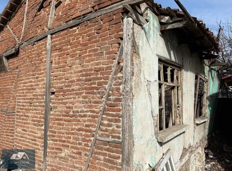 İznik Merkez Otogar Karşısı