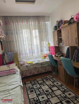 Burak Emlaktan Emek Mahalesinde Satılık Daire