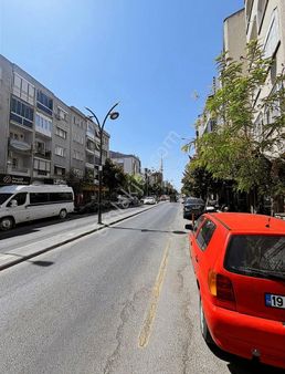 Emrah Emlaktan Hilaliye Caddesinde Kiralık Dükkan