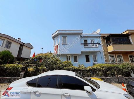 Özlüce Altınşehirde Muhteşem Konumda Geniş Bahçeli Villa