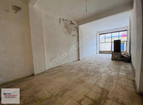 Menemen Merkez'de Dükkan+depo