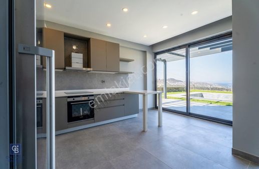 Bodrum Yalıkavak Satılık Deniz Manzaralı 5+1 Havuzlu