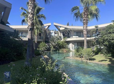 Eskiçeşme'de Kiralık 2+1 Modern Daire Havuzlu Site , Eşyalı