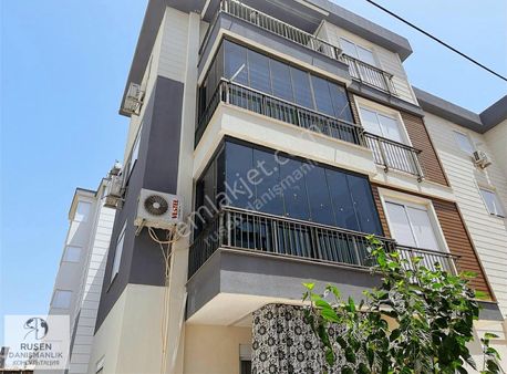 Mimar Çiftin Elinden Yenilenmiş Tramvaya Yakın Satılık 2+1 Daire