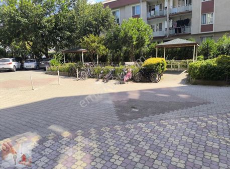 Gemlik Dr.ziyakaya Mahalesinde Site İçi Kiralık3+1 Daire