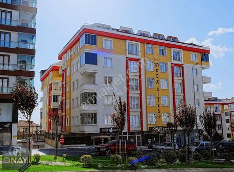 Onay 'dan Çerkezköy Tepe Bölgesinde Ana Caddede Sitede 2+1 Daire