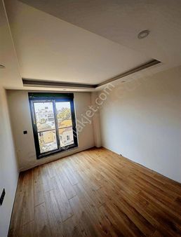 Memet Akif Lüks Arakat Cadde Üstü Asansörlü 2+1 Daire