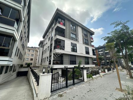 İstanbul House'dan Bahçelievler'de Yeni Binada 3+1 Ara Kat