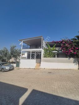 Masrafsız Havuzlu 3+1 Sitede Villa