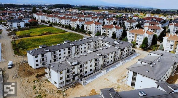 Sancak Emlak'tan Araç Takaslı Sgm Karşısı 1+1 Daire