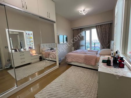 Kiptaş Venezia Mega'da Satılık 3+1 Boş Fırsat Daire !! Ful Balkonlu