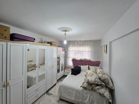 Şehitlikte Satılık 2+1 Temiz Daire