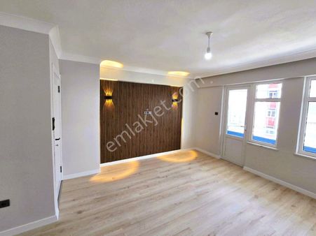 ▄jet'ten Altınkum'da Arakat Ön Cephe Havuzlu Site İçerisinde 3+1