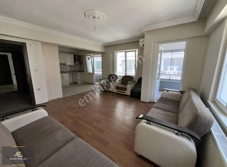 Alan Emlak; Atasam Hastanesi Altında, Klimalı, Ara Kat