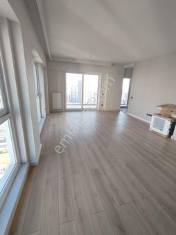 Bulvar Üzerinde Güvenlikli Kapalı Otoparklı Sitede 3+1 Ebeveyn Banyolu Sıfır Lüks Daire