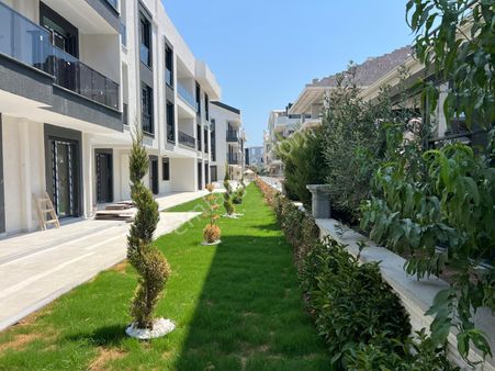 Didim Altınkum'da Havuzlu Ve Asansörlü Site İçinde Sıfır 3+1 Dubleks Daire