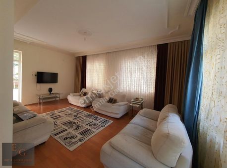 Emtia'dan Zaviye Mahallesi Temelli Cad'de 3 Katlı Triblex 5+1