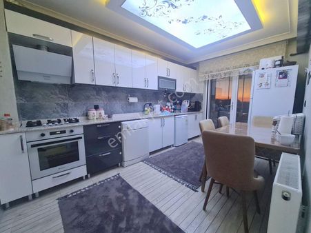 Atapark'ta Muazzam Manzaralı 3+1 Daire