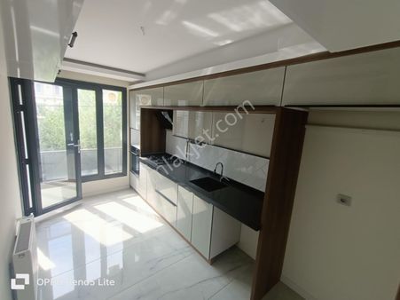 Buse Emlaktan Edremit Altınkumda 2+1 Ayrı Mutfak Daire