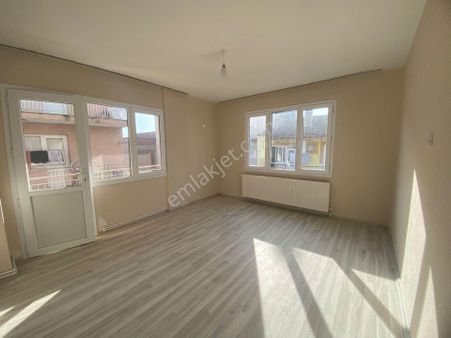 Turpa Taşdemir'den Merkezi Konumda Kiralık Daire