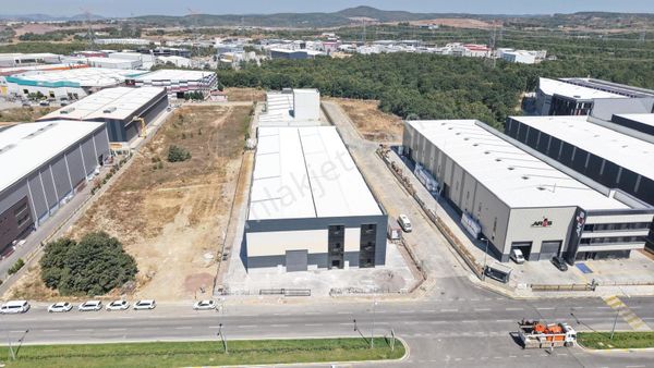 Dilovası Kobi Osb'de 3600 M2+1000 Kwa Enerjili Satılık Fabrika
