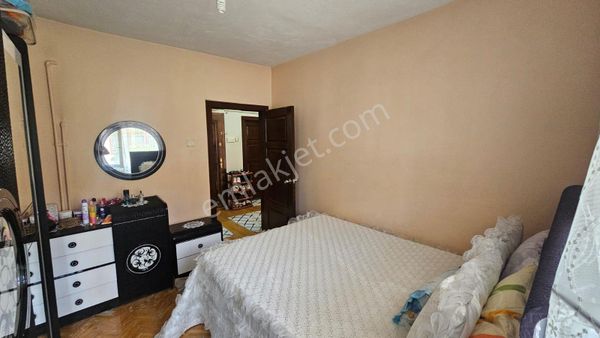 Mehmet Ali Altun Cad 3+1 Acil Satılık Katta Yatırımlık