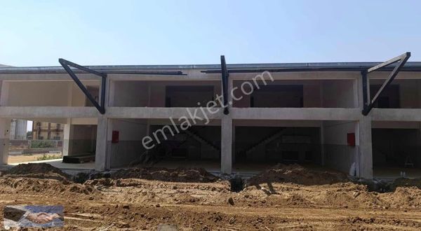 Ulus Emlak'tan Galericiler Sitesinde Satılık Dükkan