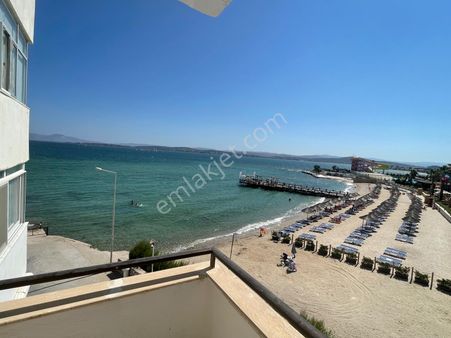 Turyap Çeşme Boyalık Denize Sıfır Sitede Satılık 2+1 Daire