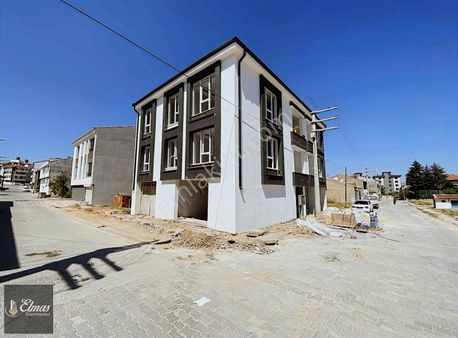 Elmastan Satılık Hastane Yakını Özel Garajlı 2+1 Sıfır Daire
