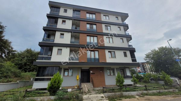 Körfezde Sahile Yakın Eşyalı Kiralık Daire