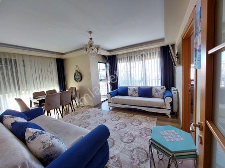 Oryaştan Ataşehir Kayışdağında 6 Yıllık Binada 170m2 4+2 Dubleks