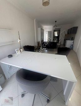 Bitez Köy İçinde Ana Yol Üzerinde Kiralık Üst Kat Ofis