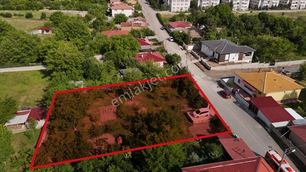 Remaxdem'den Şehrin Yükselen Lokansyonunda 1000m2 Konut Arsası!