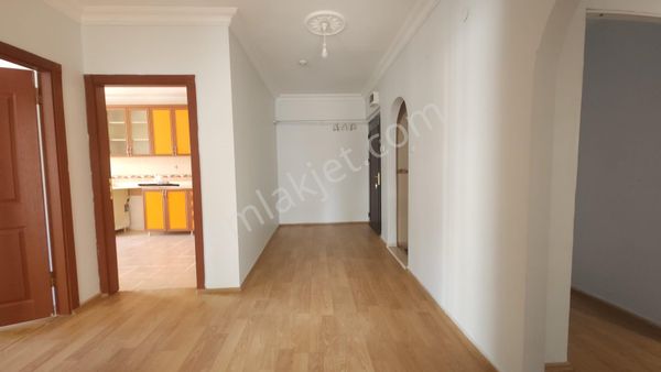 Çiftçioğullarından M.sinan Mahallesinde Kilerli 3+1 Daire