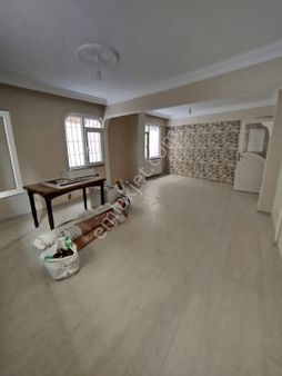 Hicret Gayrimenkul Çınar Bağcılar 2+1 110 M2 Geniş Ferah Kullanışlı