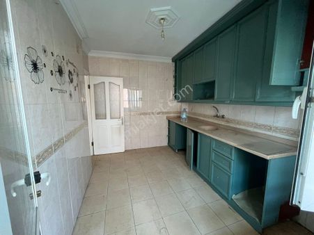 Ağabey Gayrimenkul Den Cumhuriyet Mahallesinde Satılık Daire