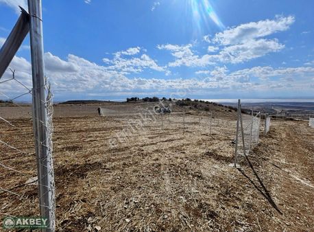 Akbey Gayrimenkul 'den Göl Manzaralı Kurulu Düzen Bahçeler