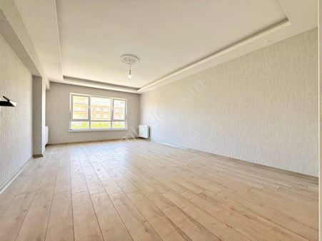 Duru Emlak'tan Merkez'de Full Yapılı Güney Cephe 3+1 Daire