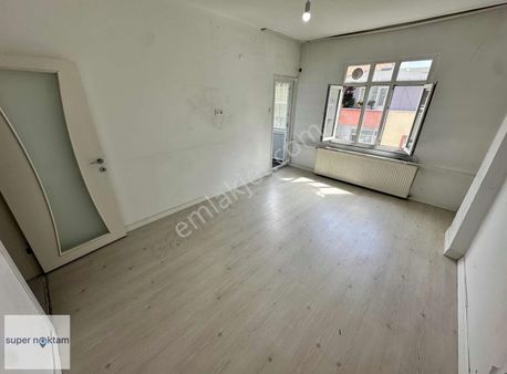 Mehmet Akif'te Satılık 3.kat Tadilatlı 2+1 10mt Hisseli Daire