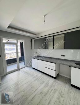Talas Mevlanada Geniş Kullanışlı 2.5+1 Satılık Daire