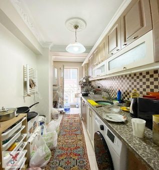 Avcılar Merkezde 3+2 Metrobüsün Dibinde 10 Yaşında Dublex