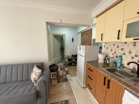 Serdivan Bahçelievlerde Güzel Konumda Geniş Satılık 1+1 Daire