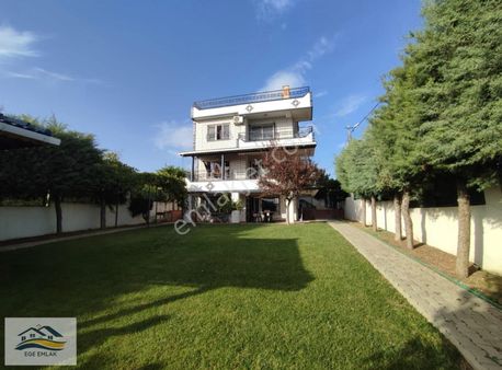 Kamilobanın Deniz Manzaralı Eşyalı Villası