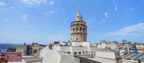 Myd Galata Dan 3+1 Bakımlı Vintage Eşyalı Daire